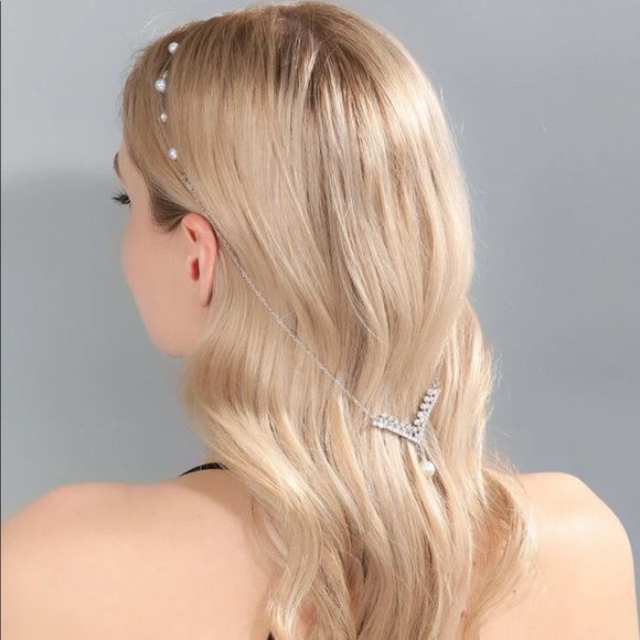 Jewelry - Rhinestone & Faux Pearl Decor Hair Hoop